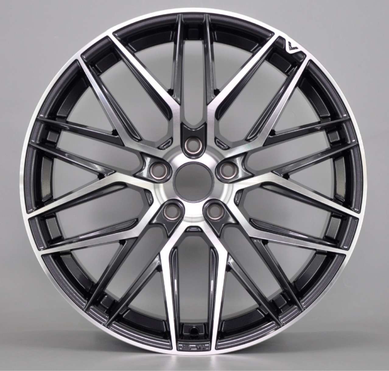 19 Inch Black and Red Concave Wheels