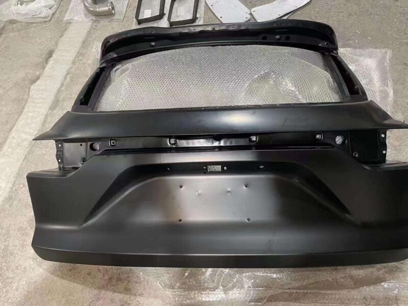 Porsche Cayenne modified 958 to 2024 body kit with 3D Laser-Engineered OEM fitment, Polymer Hybrid flares, and Turbine AirFlow™ design. Direct bolt-on. - Image 4