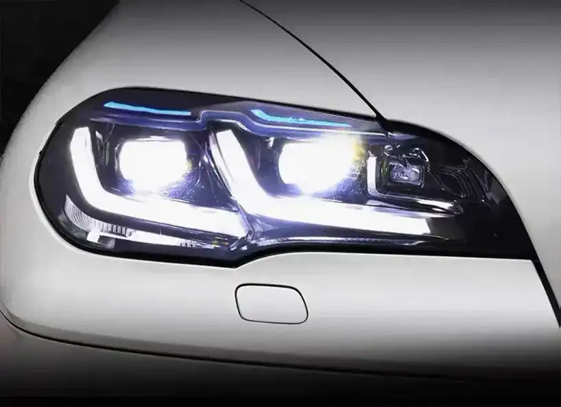 BMW X5 E70 headlight assembly BMW X5 E70 headlight assembly