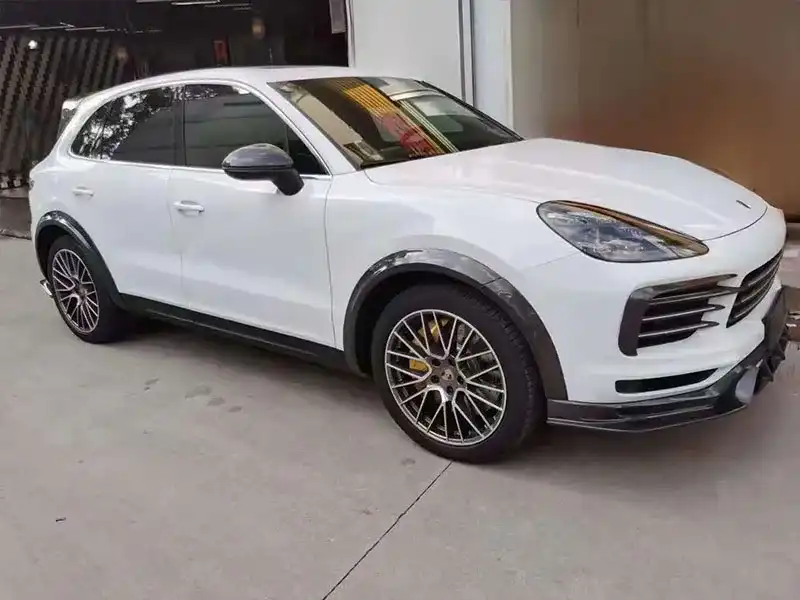 Cayenne Carbon Fiber Body Kit Cayenne modified carbon fiber kit