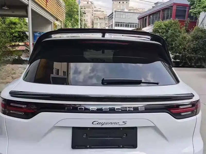 Cayenne Carbon Fiber Body Kit Cayenne modified carbon fiber kit