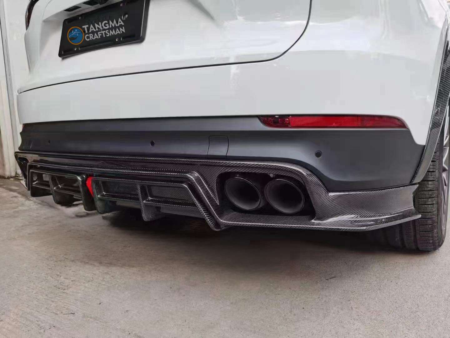 Cayenne Carbon Fiber Body Kit