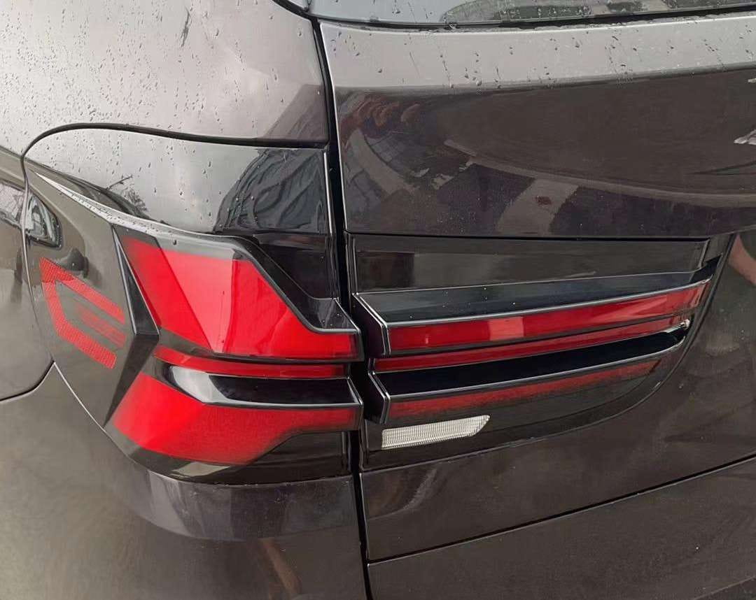 BMW X5 taillight