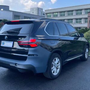 BMW X5 taillight assembly 07-13 E70 modified LED driving light brake light water turn signal light