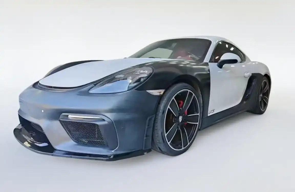 Porsche 718 GT4 body kit