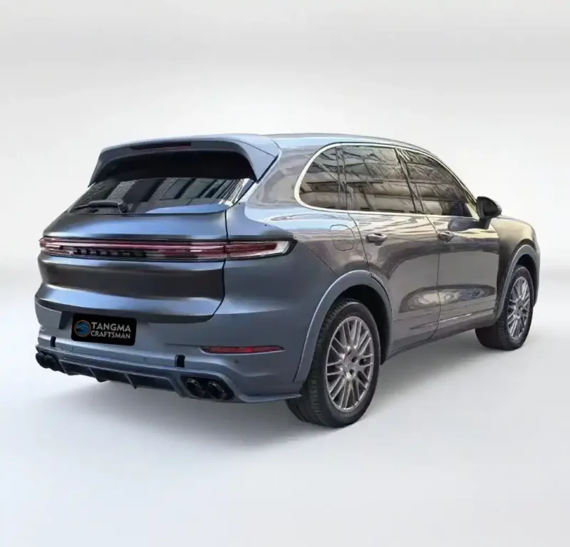 Porsche Cayenne 958 Old Car Renewal