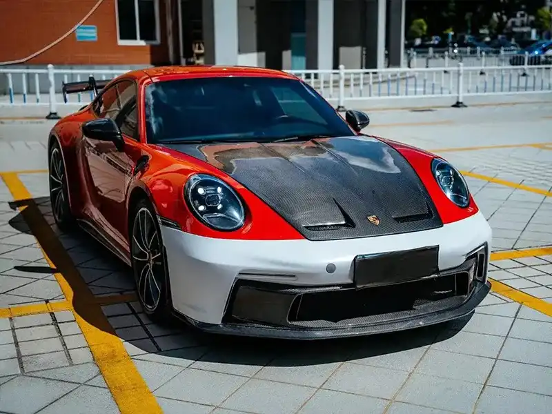 Porsche 911 dry carbon fiber modification