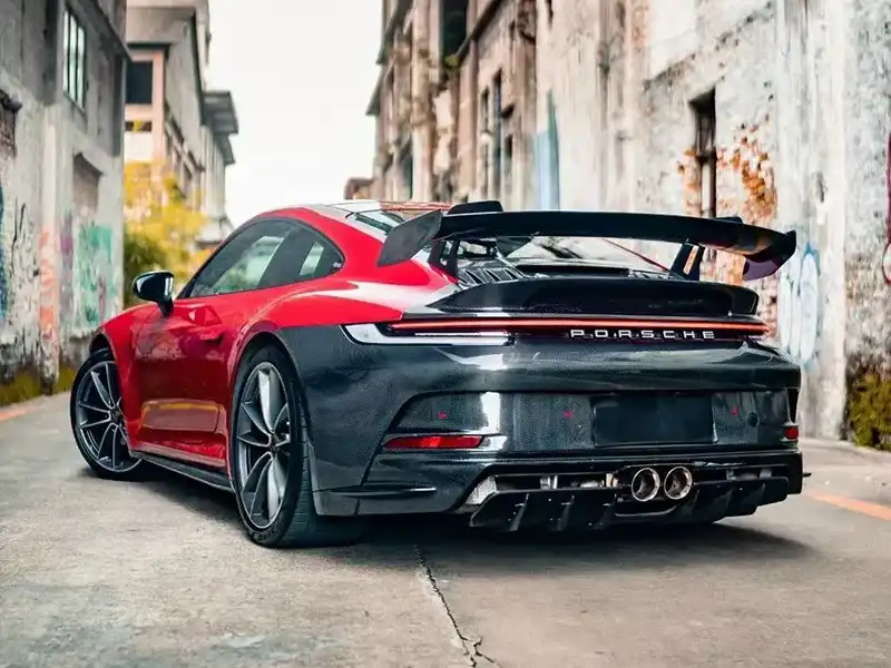 0Porsche 911 dry carbon fiber modification Porsche 911 dry carbon fiber modification