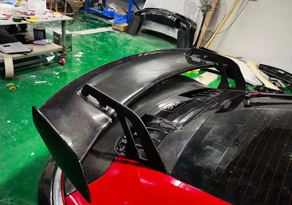 Porsche 911 dry carbon fiber modification