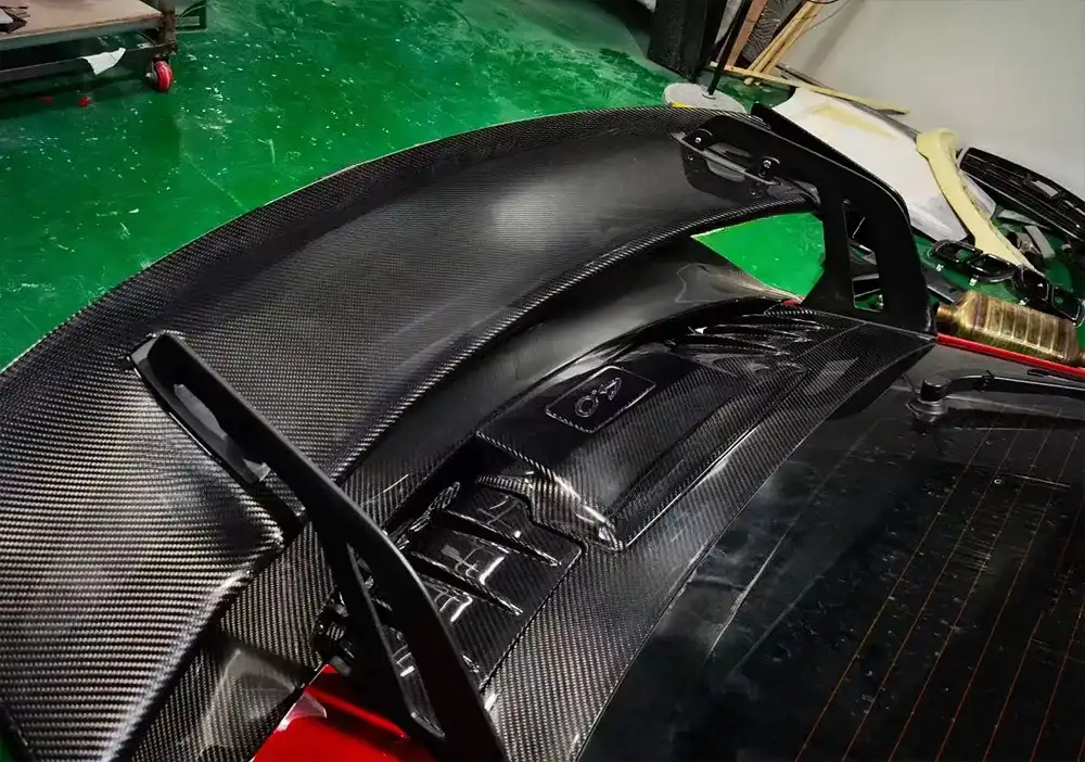 Porsche 911 dry carbon fiber modification