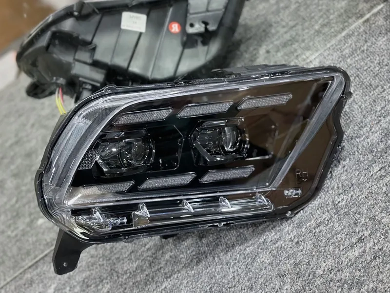 09+ Ford Mustang LED Headlights with DRL Projector