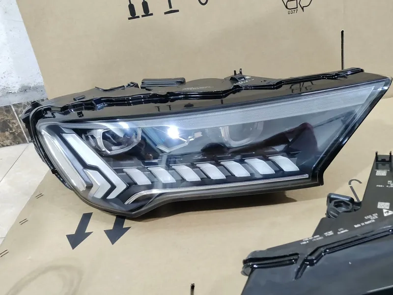2020+ Audi Q7 Headlight Assembly Matrix LED Upgrade
