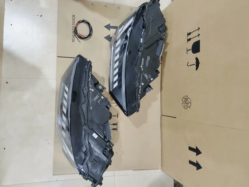 2020+ Audi Q7 Headlight Assembly Matrix LED Upgrade