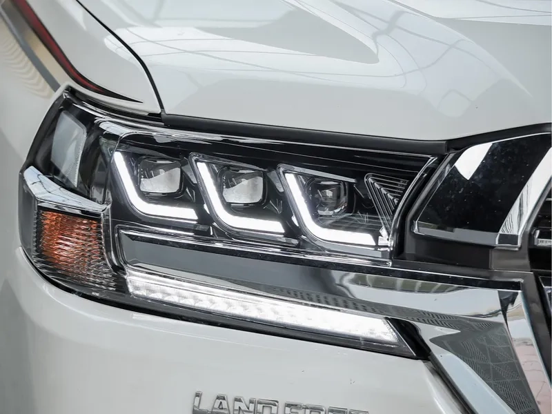 2016+ Land Cruiser Headlights LED DRL LC200