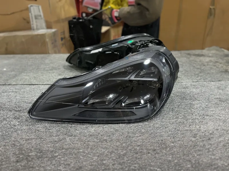 07+ Cayenne LED Headlights DRL Projector Assembly