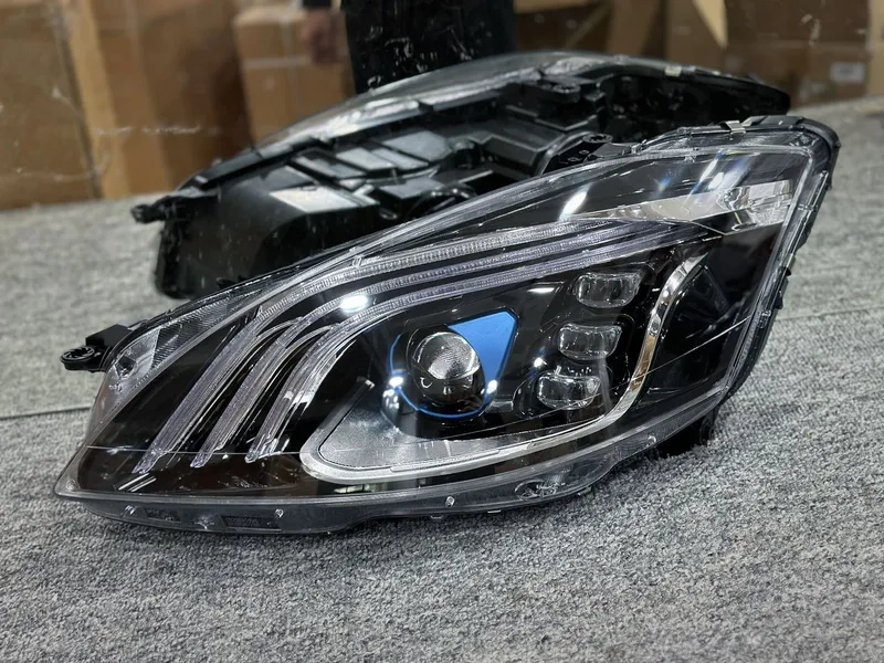 06+ Mercedes S-Class LED Headlights W221 3-Bar DRL