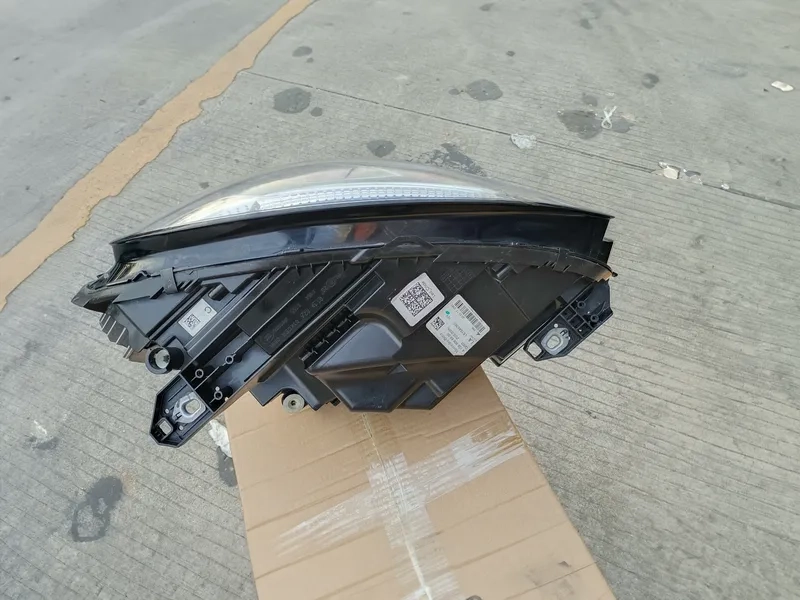 2015+ Mercedes GLA LED Headlight W156 Upgrade DRL