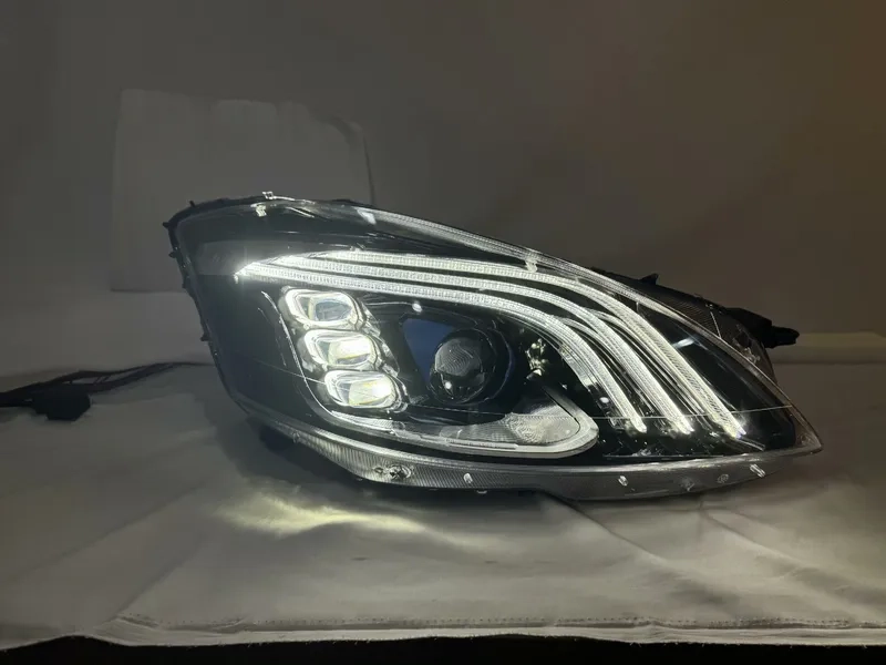 06+ Mercedes S-Class LED Headlights W221 3-Bar DRL