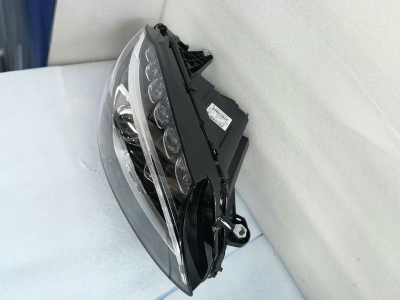 10+ W212 LED Headlights Upgrade Assembly