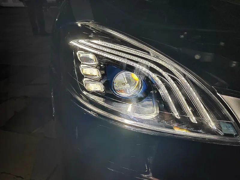 06+ Mercedes S-Class LED Headlights W221 3-Bar DRL