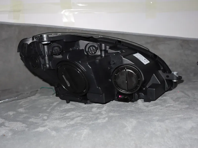 2010+ Mercedes R-Class LED Headlights W251 DRL