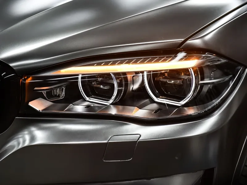 2014+ BMW X5 LED Headlight F15 Semi-Assembly Kit