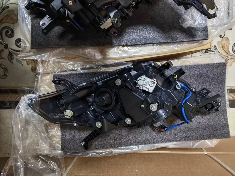 2014+ Toyota Prado Headlights LED Sequential Assembly