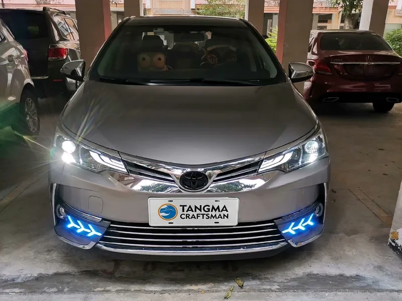 2017+ Toyota Corolla Headlight Assembly LED DRL Lens