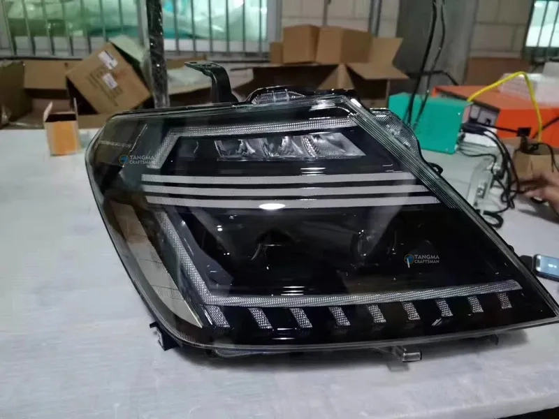 2012+ Nissan Patrol Y62 LED Headlights DRL Projector