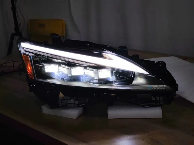 2011+ Lexus CT200h LED Matrix Headlights Sequential