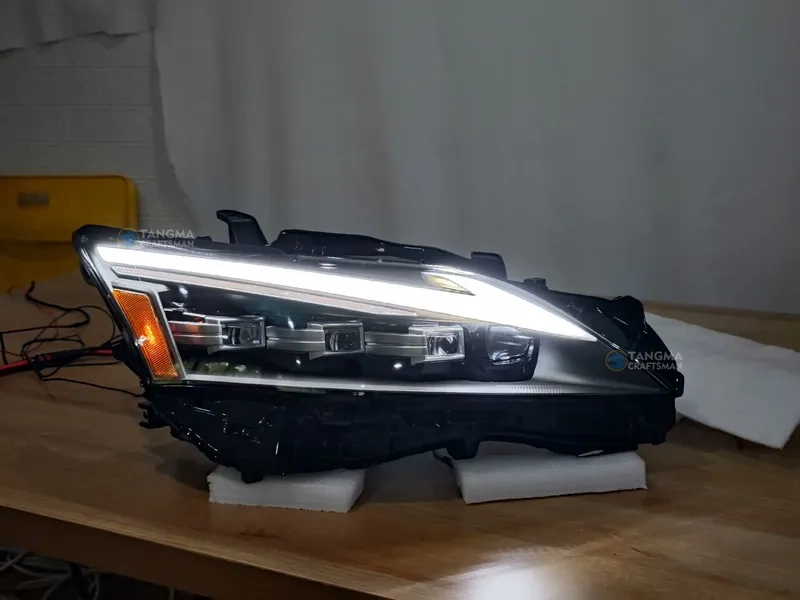 2011+ Lexus CT200h LED Matrix Headlights Sequential