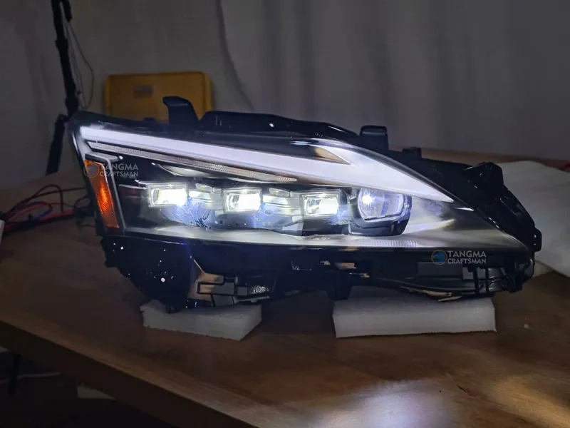 2011+ Lexus CT200h LED Matrix Headlights Sequential