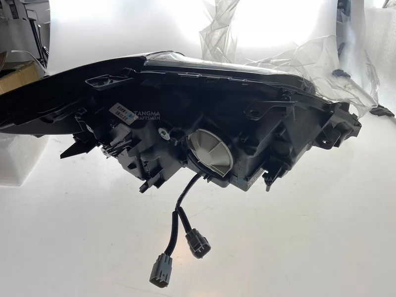2015+ Lexus ES LED Headlight Sequential DRL Assembly