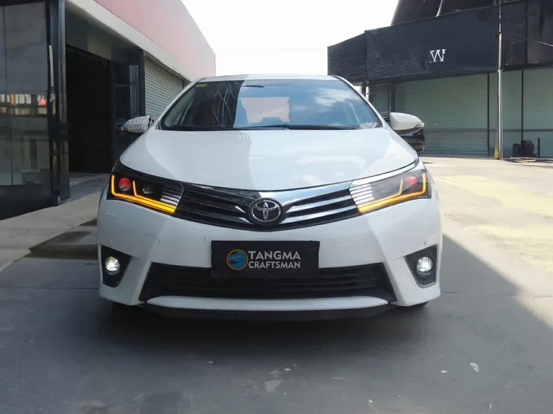 2014+ Toyota Corolla Headlight Assembly LED DRL Lens